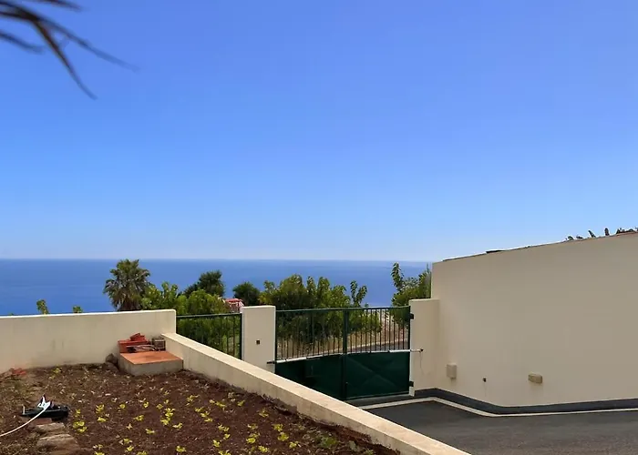 Moradia Abreu בית נופש *