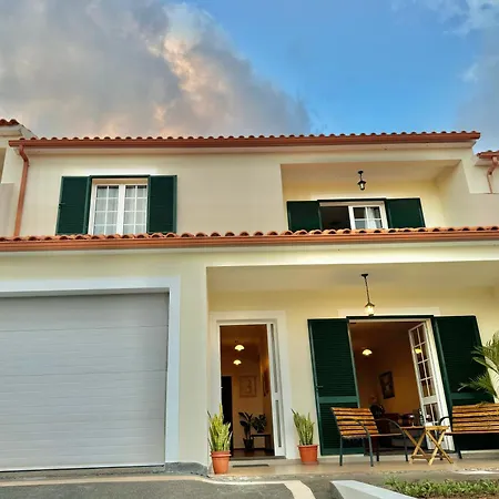 Moradia Abreu Holiday home *